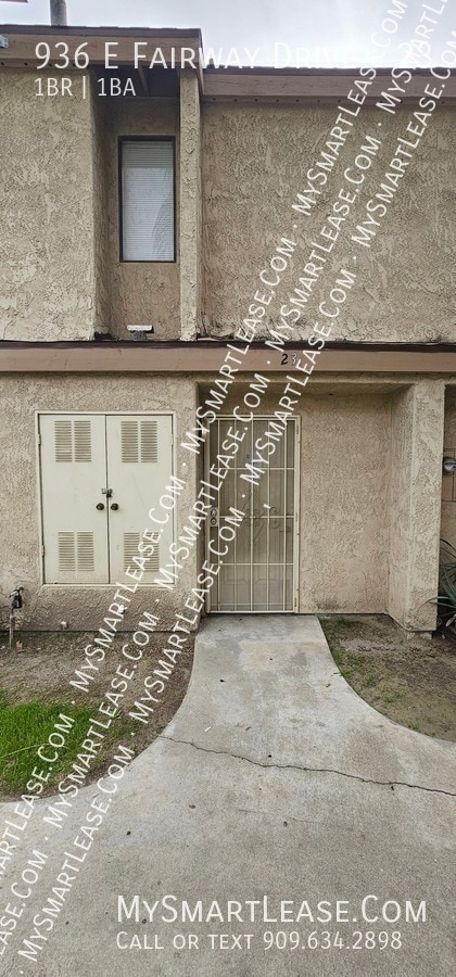 property at 936 E Fairway Dr