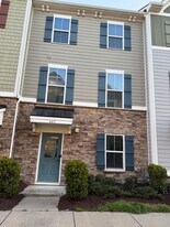 603 Brickell Chase in Chesapeake, VA - Building Photo