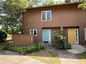 4201 Sunscape Ln in Raleigh, NC - Building Photo