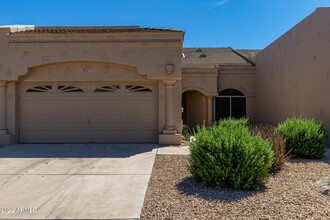 8941 E Maple Dr in Scottsdale, AZ - Foto de edificio - Building Photo