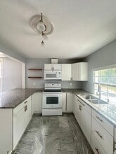 410 Glover Ave in Enterprise, AL - Building Photo - Building Photo