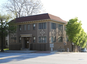 529 NE Boulevard Apartments