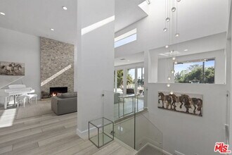 641 Walther Way in Los Angeles, CA - Building Photo - Building Photo