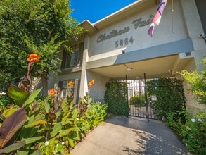 Chateau Fair in North Hollywood, CA - Building Photo - Building Photo