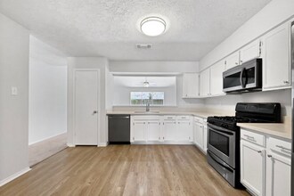 5315 Windsong Trail in Houston, TX - Building Photo - Building Photo