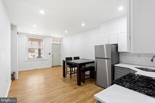 4047 N Broad St in Philadelphia, PA - Building Photo