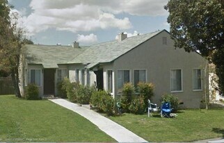 2233-2235 Euclid Ave in Long Beach, CA - Building Photo