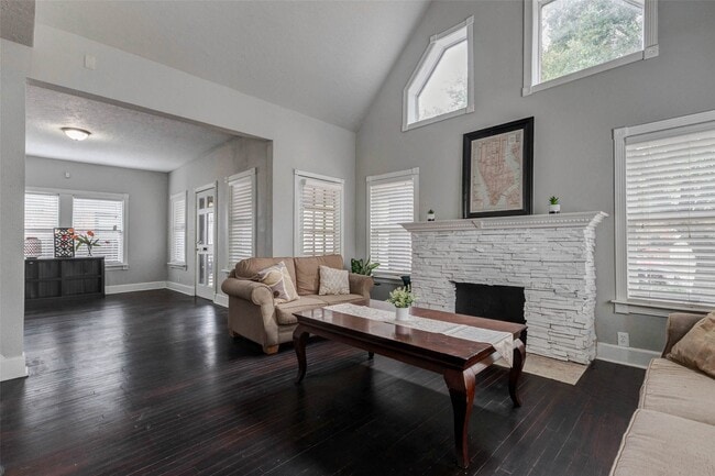 property at 2410 Cleburne St