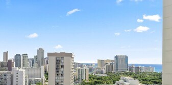 1837 Kalakaua Ave, Unit 01 Stack in Honolulu, HI - Building Photo