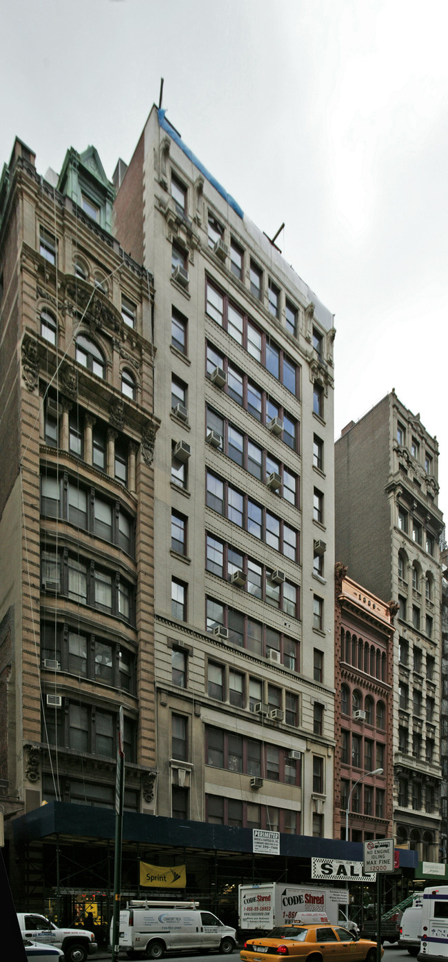 718 Broadway in New York, NY - Foto de edificio - Building Photo