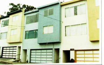 887 Bellevue Ave in Daly City, CA - Building Photo - Building Photo