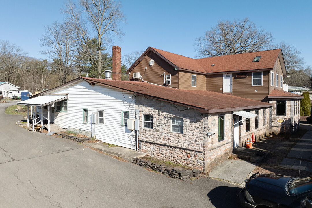 B&B Lounge in Catskill, NY - Foto de edificio