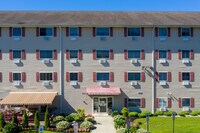 B'Nai B'Rith Chesilhurst House in Waterford Works, NJ - Foto de edificio - Building Photo