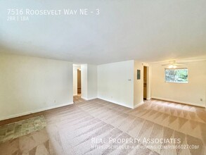 7516 Roosevelt Way NE in Seattle, WA - Foto de edificio - Building Photo