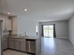 16912 Trite Bend St in Wimauma, FL - Building Photo - Building Photo