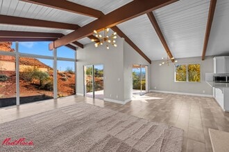 358 N 100 E in Saint George, UT - Building Photo - Building Photo