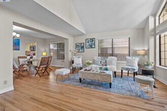 2947 Liberty Dr in Pleasanton, CA - Building Photo - Building Photo