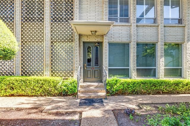 6353 Diamond Head Cir in Dallas, TX - Building Photo - Building Photo