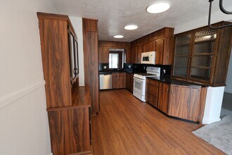 380 E 700 S in River Heights, UT - Building Photo - Building Photo