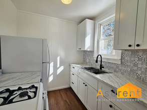 120 Almond St in Ashland, OR - Foto de edificio - Building Photo