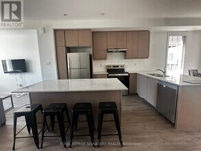 1259 Lily Cres in Milton, ON - Building Photo - Building Photo