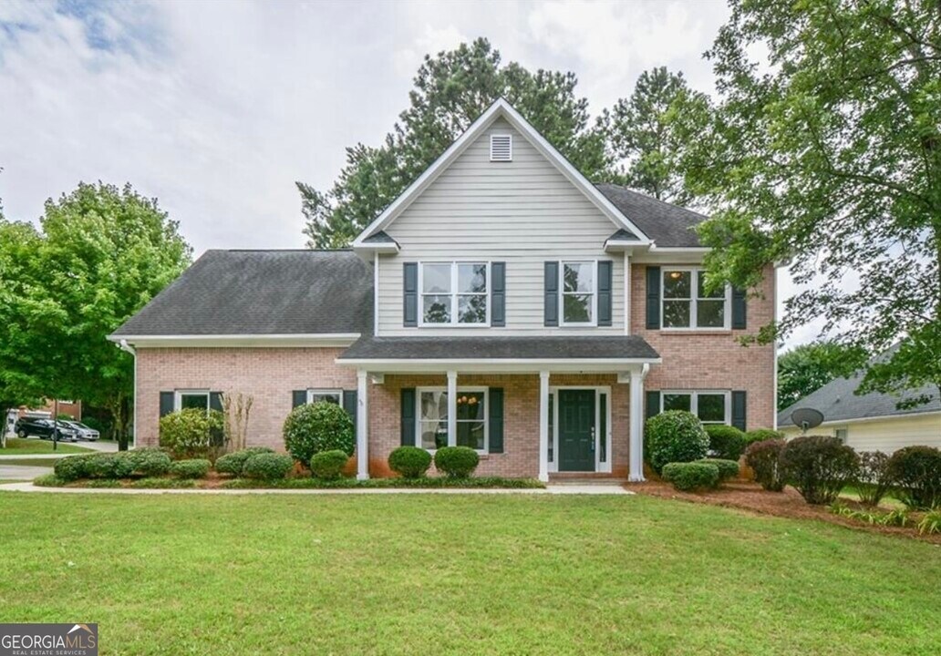 95 Silver Water Ct in Suwanee, GA - Building Photo
