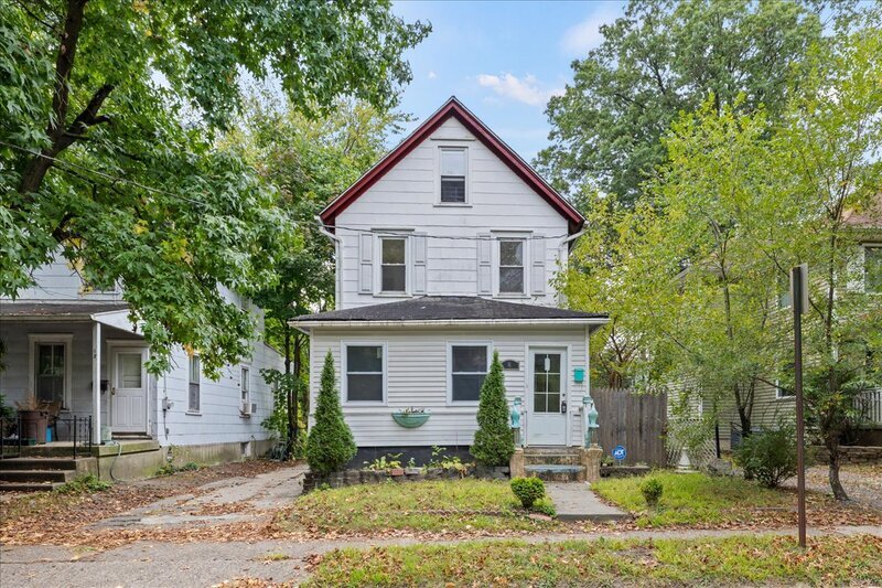 14 Chapel Ave in Merchantville, NJ - Building Photo