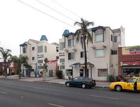 Mid Cajon Apartments in San Diego, CA - Building Photo - Building Photo