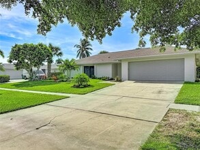 620 N Barfield Dr in Marco Island, FL - Building Photo - Building Photo