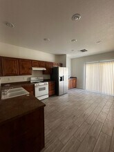 6186 Pacific Dogwood Ave in Las Vegas, NV - Building Photo - Building Photo