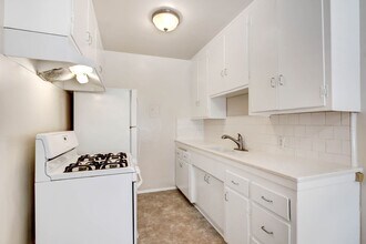 2015-2019 4th Street in Santa Monica - steps to Main St. and the beach! in Santa Monica, CA - Building Photo - Building Photo