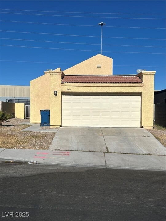 5444 Harmony St in Las Vegas, NV - Building Photo