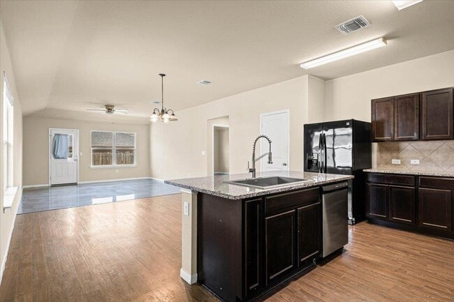 12220 Walter Vaughn Dr in Manor, TX - Building Photo - Building Photo