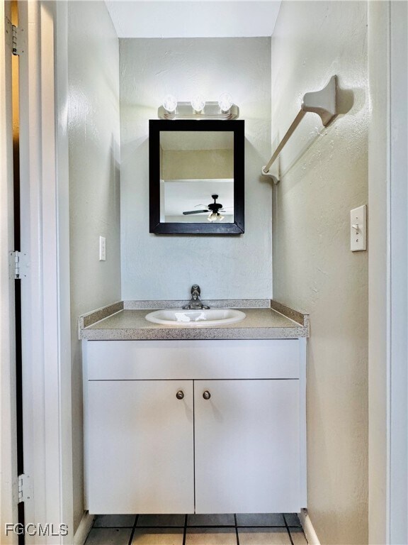 property at 706 SE 13th Ct