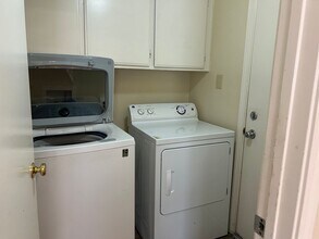 1407 Crystal View Dr in North Las Vegas, NV - Building Photo - Building Photo