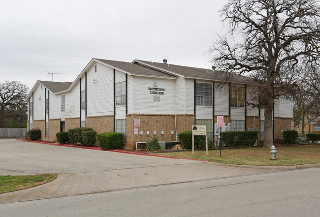 Oaktree Apartments