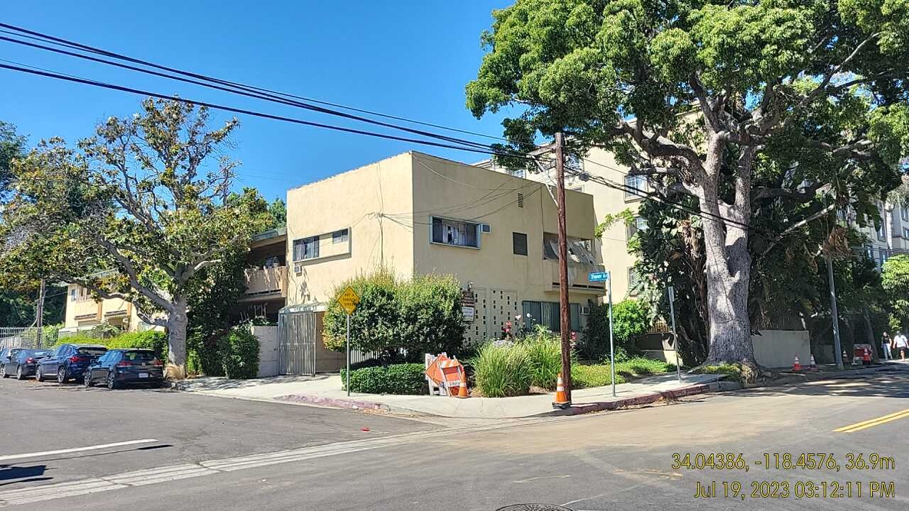 1479 Stoner Ave, Unit 1 in Los Angeles, CA - Foto de edificio