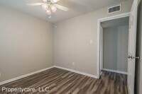 3918 Anita St photo'