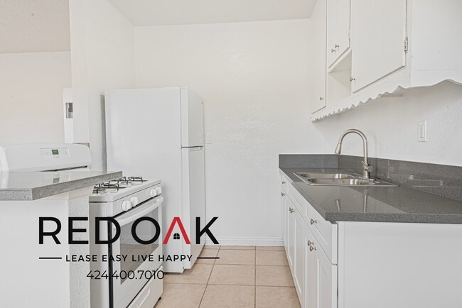 1214 S Atlantic Dr in Compton, CA - Building Photo - Building Photo