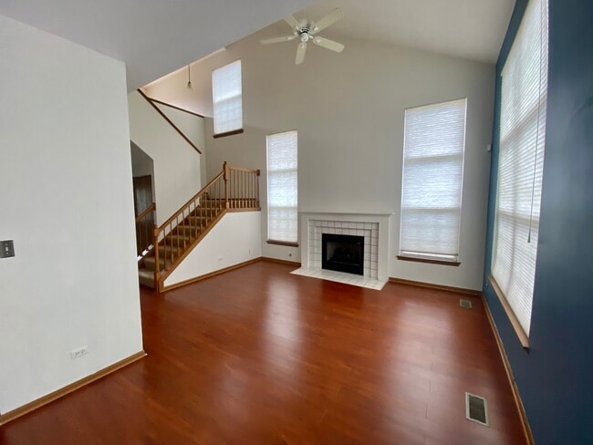 399 Glen Byrn Ct in Schaumburg, IL - Building Photo - Building Photo
