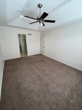 1204 Dustins Way in Warrensburg, MO - Building Photo - Building Photo