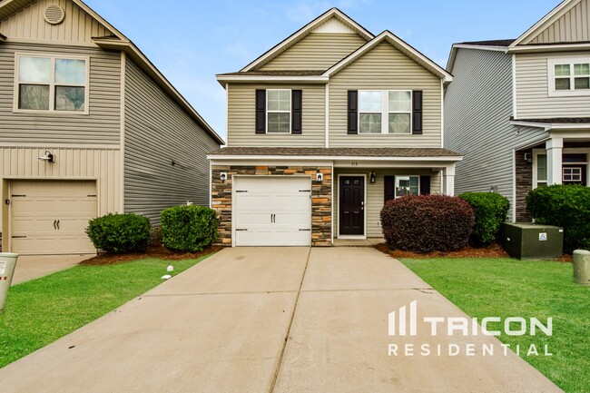 property at 715 Dawsons Park Wy