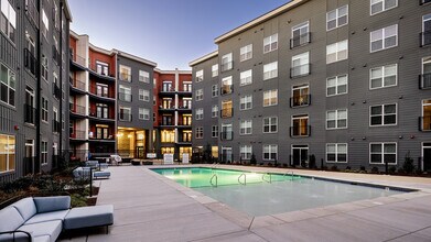 Cortland at the Nations in Nashville, TN - Foto de edificio - Building Photo