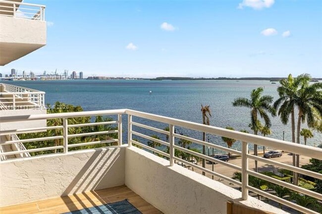 property at 1402 Brickell Bay Dr