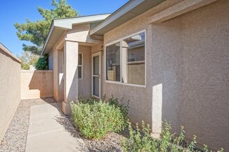 3146 Chama Meadows Dr NE in Rio Rancho, NM - Building Photo - Building Photo