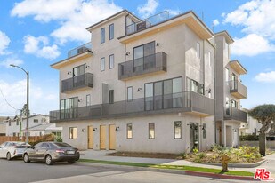 3839 Wade St in Los Angeles, CA - Building Photo