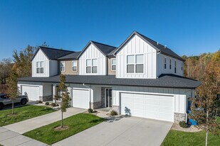 11295 Sessions Dr NW in Grand Rapids, MI - Building Photo