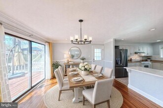 1012 Loxford Terrace in Silver Spring, MD - Building Photo - Building Photo