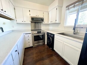 340 March Ave in Healdsburg, CA - Building Photo - Building Photo