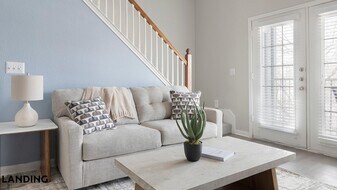 9835 Fredericksburg Rd, Unit 434 in San Antonio, TX - Building Photo